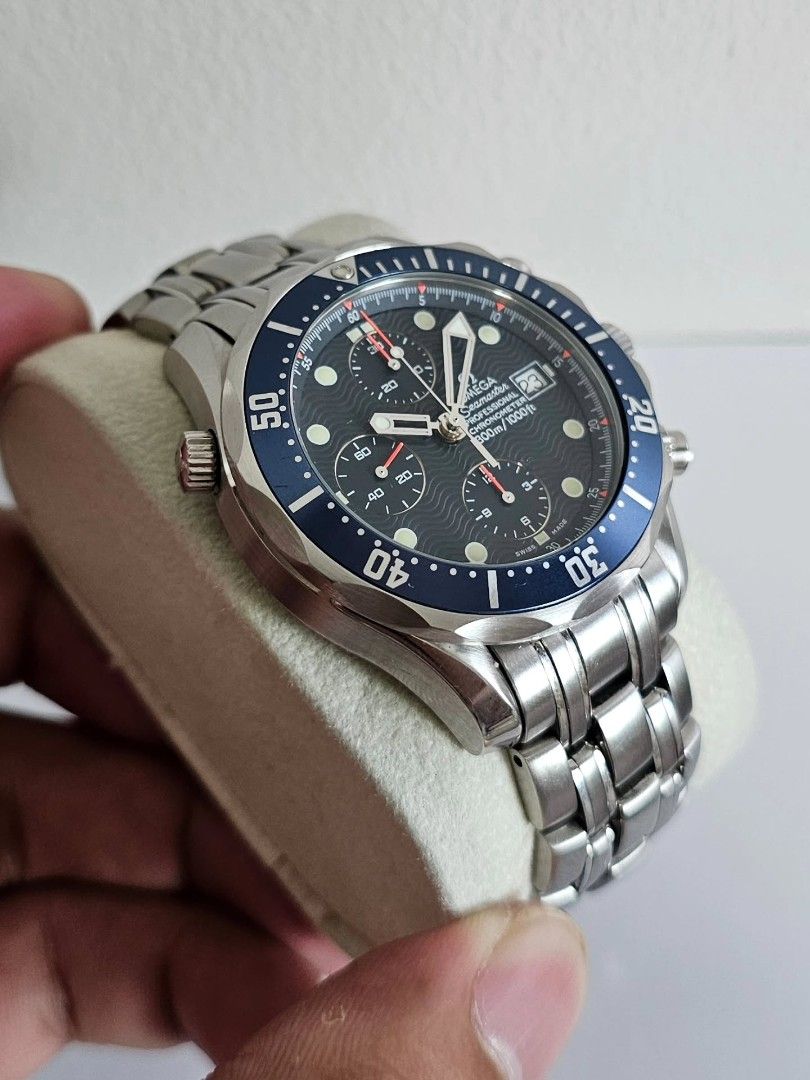 Omega Seamaster 300M Chronograph (Category: Luxury Watches) located in Makati City. Submitted by timeless_watches_ph (Listing ID 1469833418, Image 3). Description: Ref. No. - 2225.80.00 Mint Condition (9.5/10 ratings) With Presentation box & Manual only. Automatic - Chronograph Deep ️Blue Dial with Classic Wave Pattern Blue Aluminum Unidirectional rotating diver's Bezel 41 mm case diameter 7 Inches wrist size Open for authentication at buyer's ex