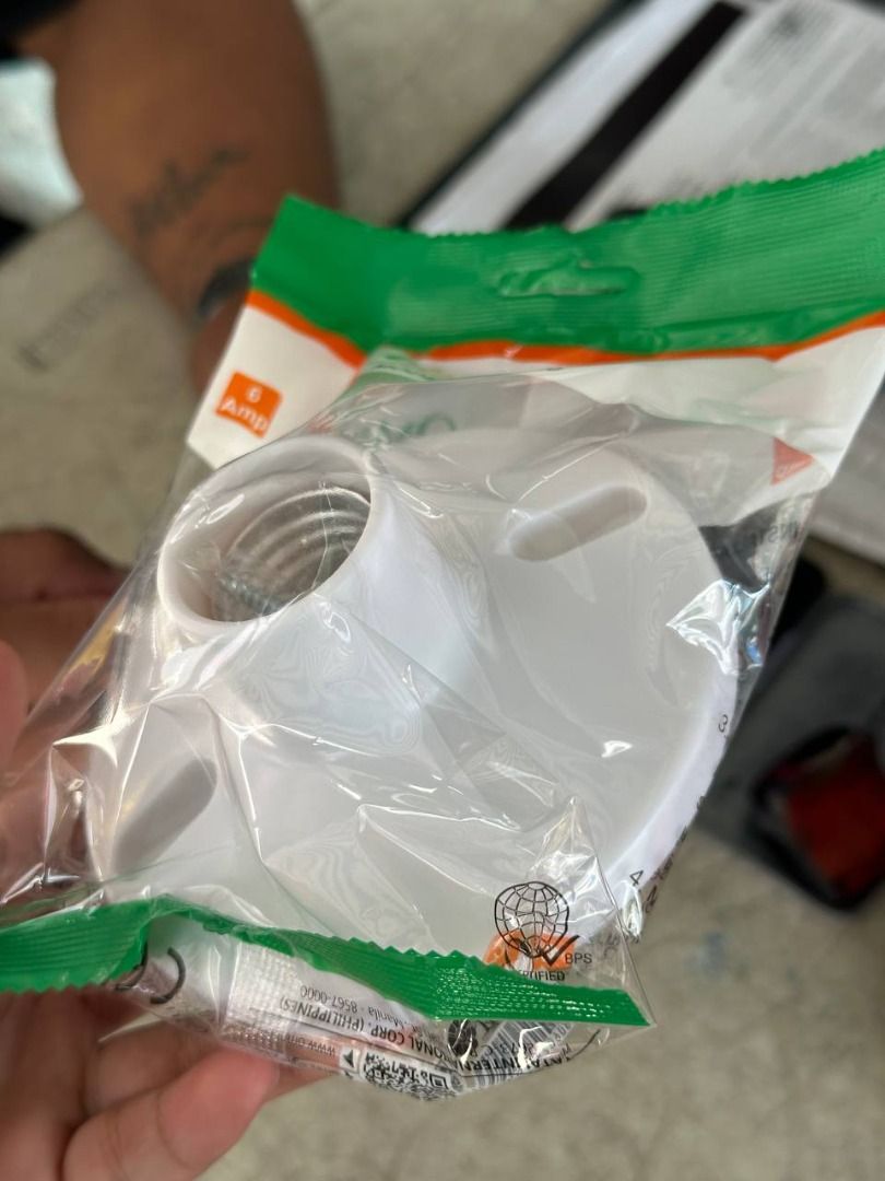 Omni Ceiling Receptacle Specs: E27 (4 1/4) (Category: Everything Else Others) located in Manila. Submitted by 09171479278_elsie. (Listing ID 1469762366, Image 3). Description: Omni Ceiling Receptacle Specs: E27 (4 1/4).