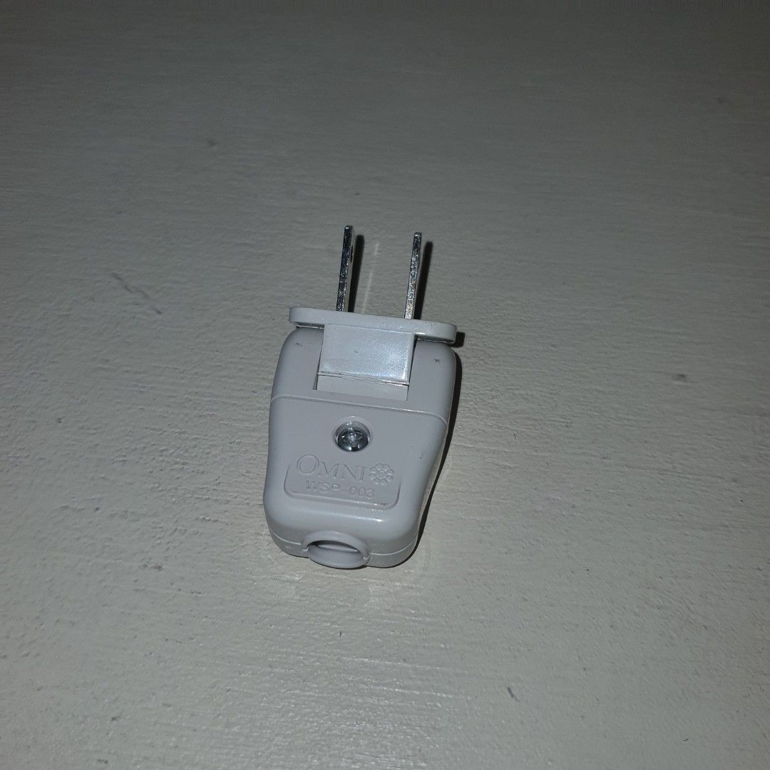 Omni swing type plug (Category: Cleaning Tools & Supplies) located in Manila. Submitted by d_real_deal (Listing ID 1469936845, Image 2). Description: .