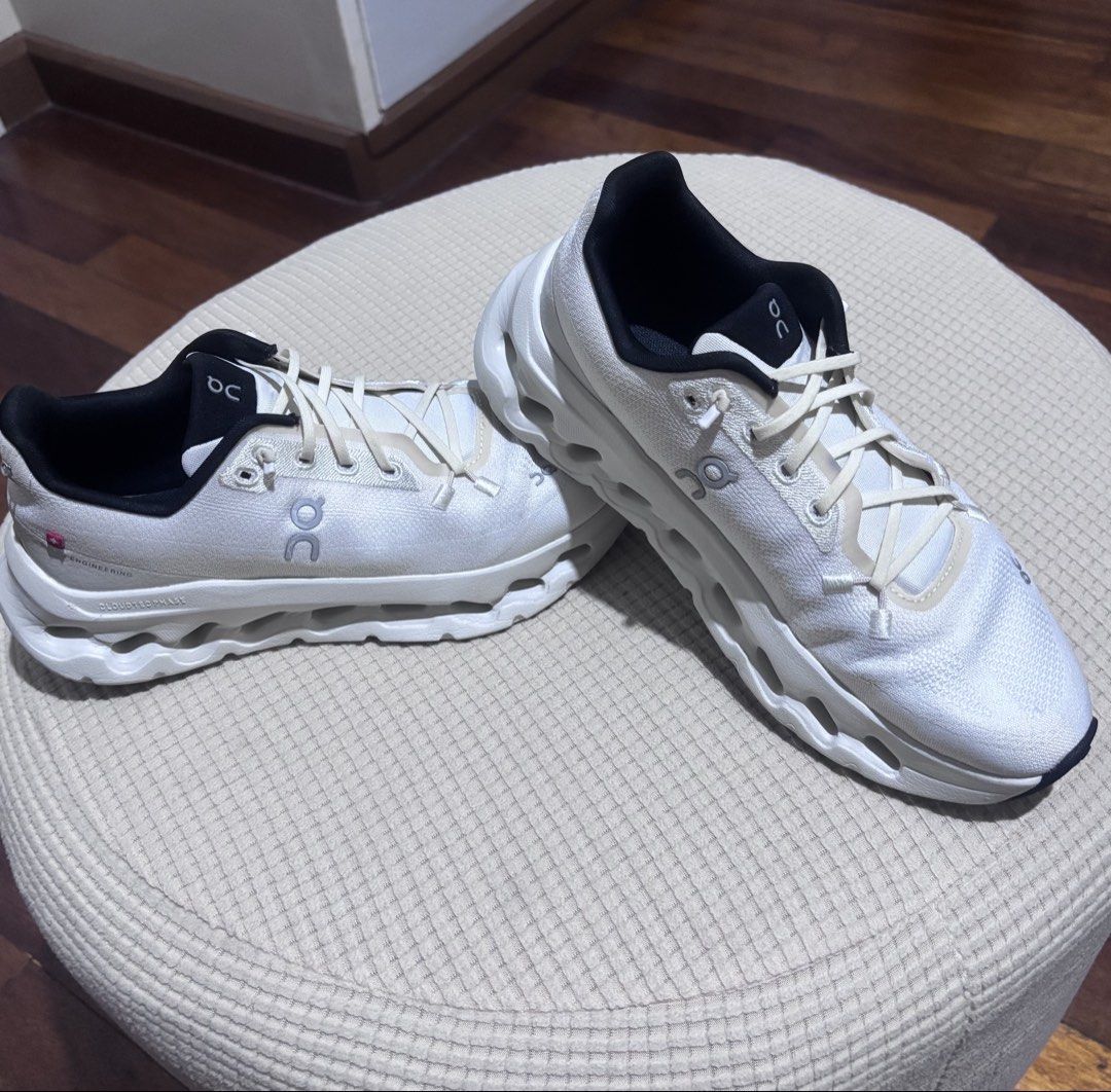 On Cloudtilt (Category: Sneakers) located in Pasig City. Submitted by stelala19 (Listing ID 1469897697, Image 3). Description: Authentic On Cloudtilt Size: women’s US 7 Color: Pearl/Ice Professionally cleaned and ready to use. Purchased in the US Lightweight, speed laces, stylish, and comfortable. Perfect for everyday wear, walking/running, travel, and casual outfits. Shipping c/o buyer MOP: GCash BPI BDO Location: Pasig City.