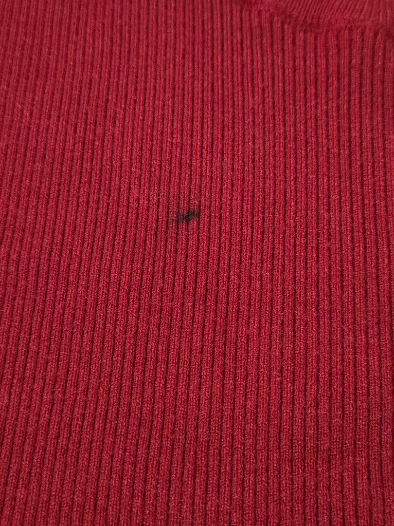 ONE-K Red Ribbed Tank Top with White Trim (Category: Sleeveless) located in Manaoag. Submitted by jnsl. (Listing ID 1469800615, Image 2). Description: BKK BRAND ( ONE-K) TWICE USED. W MARKER STAIN SMALL - LARGE.