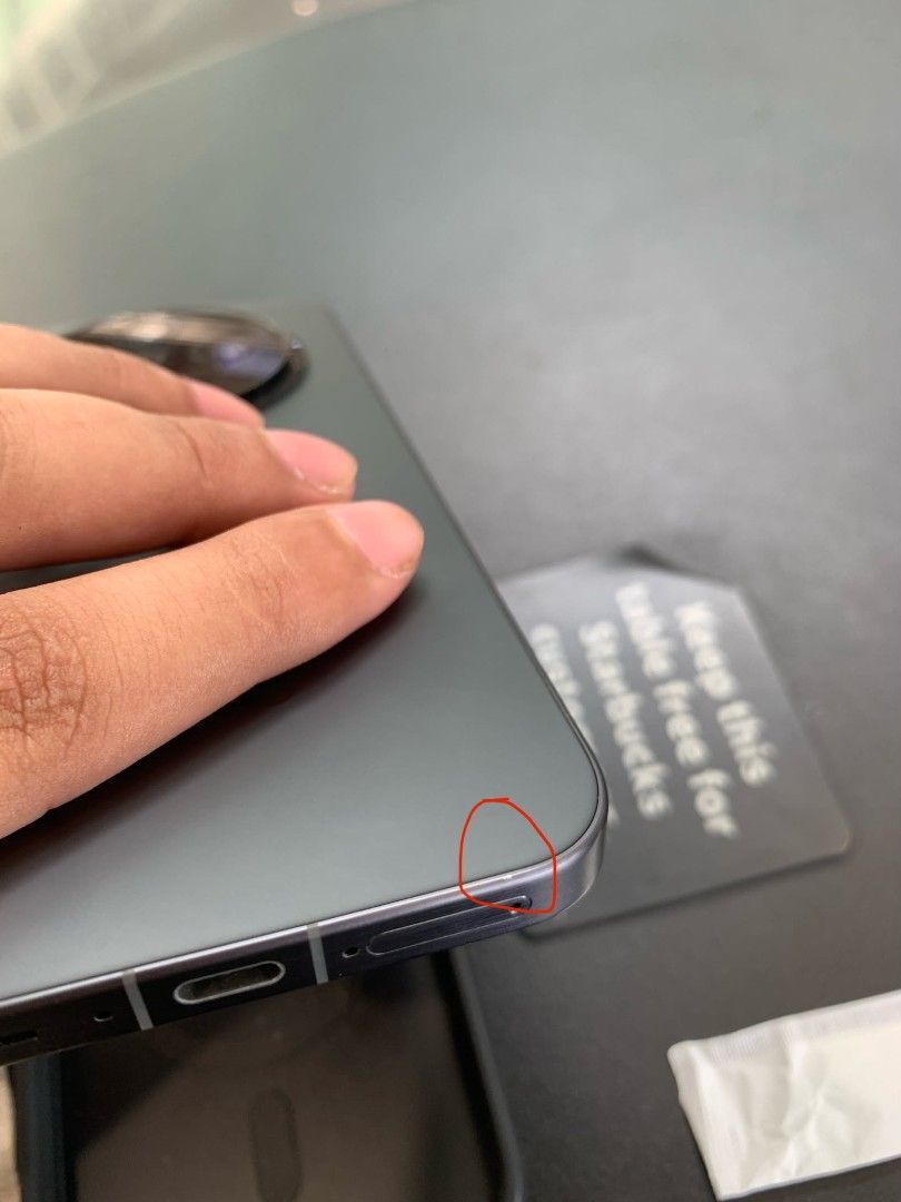 Oppo find x8 china rom (Category: OPPO) located in Manila. Submitted by miknnnn (Listing ID 1469869140, Image 3). Description: 📱 OPPO Find X8 – China ROM Specifications: • 12GB RAM + 256GB Storage • MediaTek Dimensity 9400 processor • 6.59-inch AMOLED display with 120Hz refresh rate • Triple rear camera system • Hasselblad camera system • 5G connectivity • Large-capacity battery with fast charging Condition: • Slight, non-noticeable dents and mi