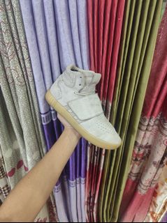 (Kategori: ) berada di . Dikirim oleh nugroho.gnwrmn (ID iklan 1469940681, Gambar 1). Deskripsi: .