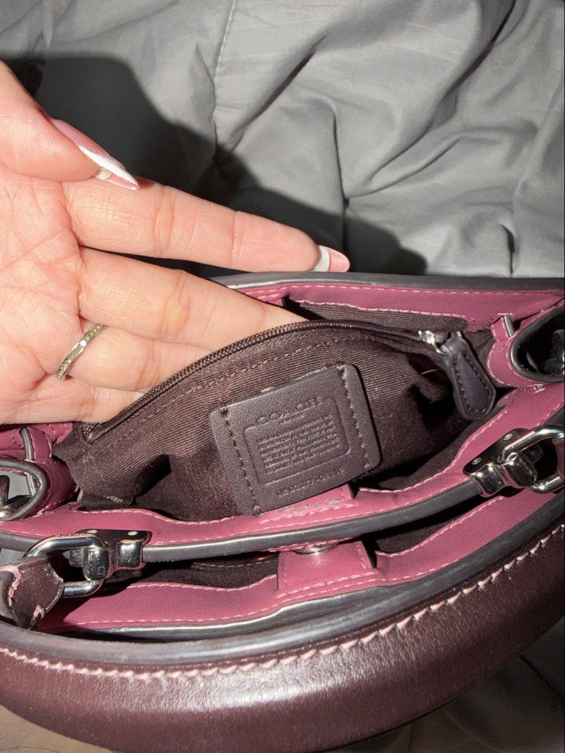Original Coach Mini Lane Top Handle Bag (Category: Luxury Bags & Wallets) located in Manila. Submitted by darlingria (Listing ID 1469791802, Image 3). Description: excellent conditon! no scratches, scuffs, or rubs on leather panels and coated canvas. clean interior (no stains or marks). shiny and good as new. .