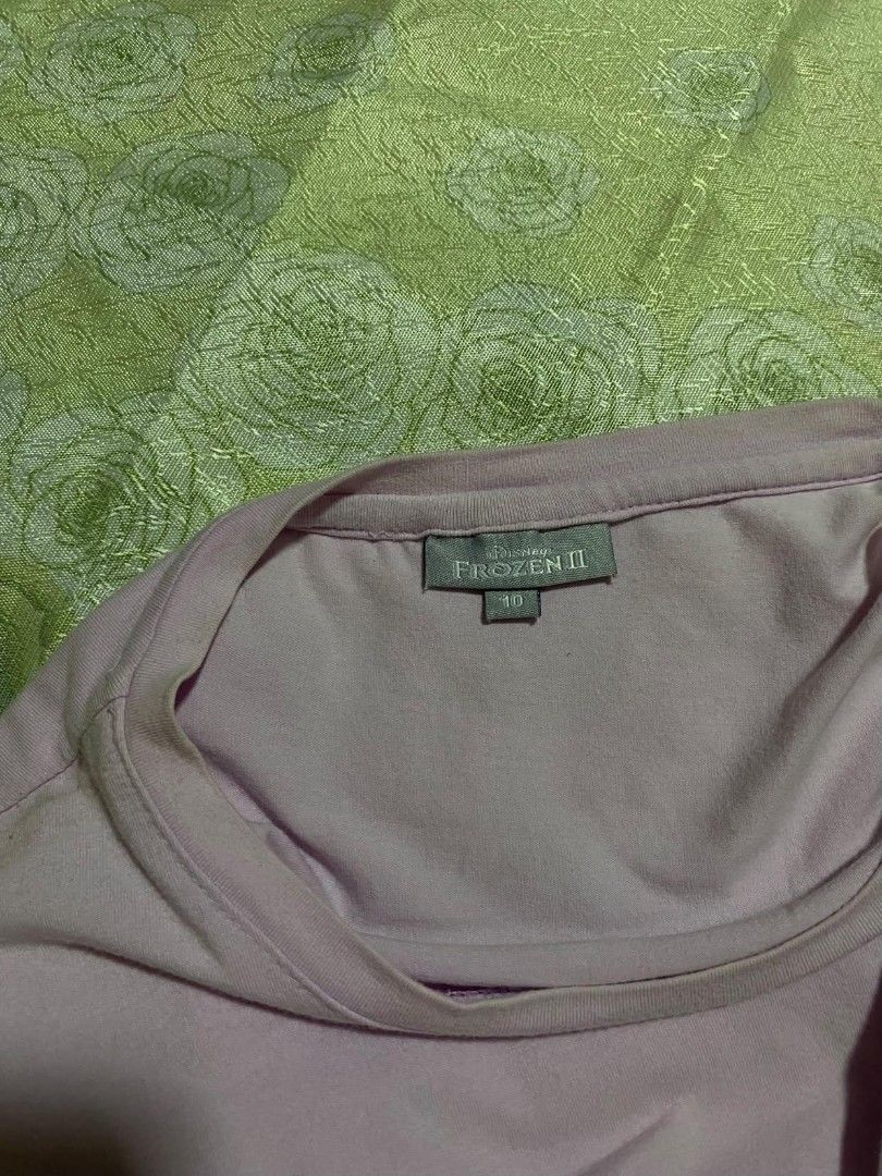 Original Disney Blouse for Kids. (Category: Babies & Kids Fashion) located in Imus. Submitted by snsnsn_ (Listing ID 1469809227, Image 2). Description: Used but in good condition. Original Shirt for Kids 5-7 years old..