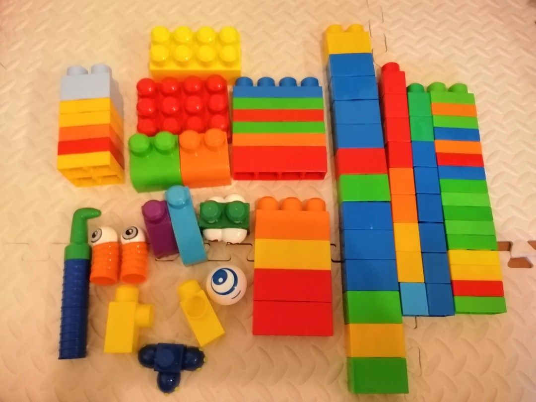 Original Megabloks (Category: Lego & Building Sets) located in Pasay City. Submitted by littlecornershelf (Listing ID 1469883012, Image 1). Description: Preloved in very good condition Original Megabloks, large blocks for toddlers Location: Cebu City.