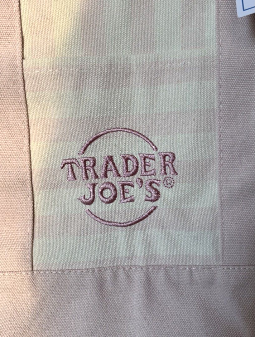 Original Trader Joe’s mini striped tote bag (Category: Tote Bags) located in Manila. Submitted by bigbaglady_68 (Listing ID 1469848197, Image 2). Description: Original Trader Joe’s mini striped tote bag Color: Pink Fabric: Canvas Payment through BPI, GCash or Maya .