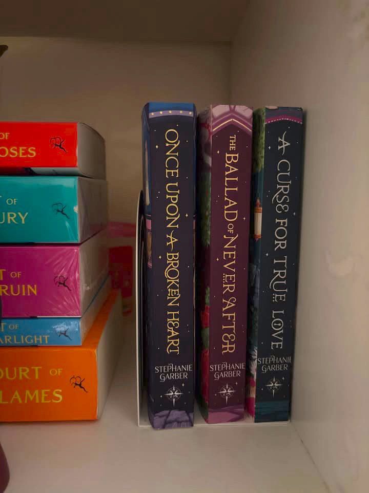 OUABH SET (Category: Storybooks) located in Pasay City. Submitted by kmbrlynvl (Listing ID 1469899814, Image 1). Description: Hi! Selling my OUABH set. Sold as set only. Not boxed po. UK PB. Books are brand new however, may line/fold sa a curse for true love though not noticeable naman. Ganun ko na po nakuha from the seller sa carousell. Got it for P2,750, selling it for P2,250 nalang 🙂 📍Location is Pasay 📦🚚Lalamove/J&T Pm me for more photos 