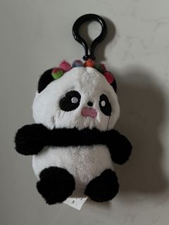 (Category: ) located in . Submitted by miniihearts (Listing ID 1469768192, Image 1). Description: .