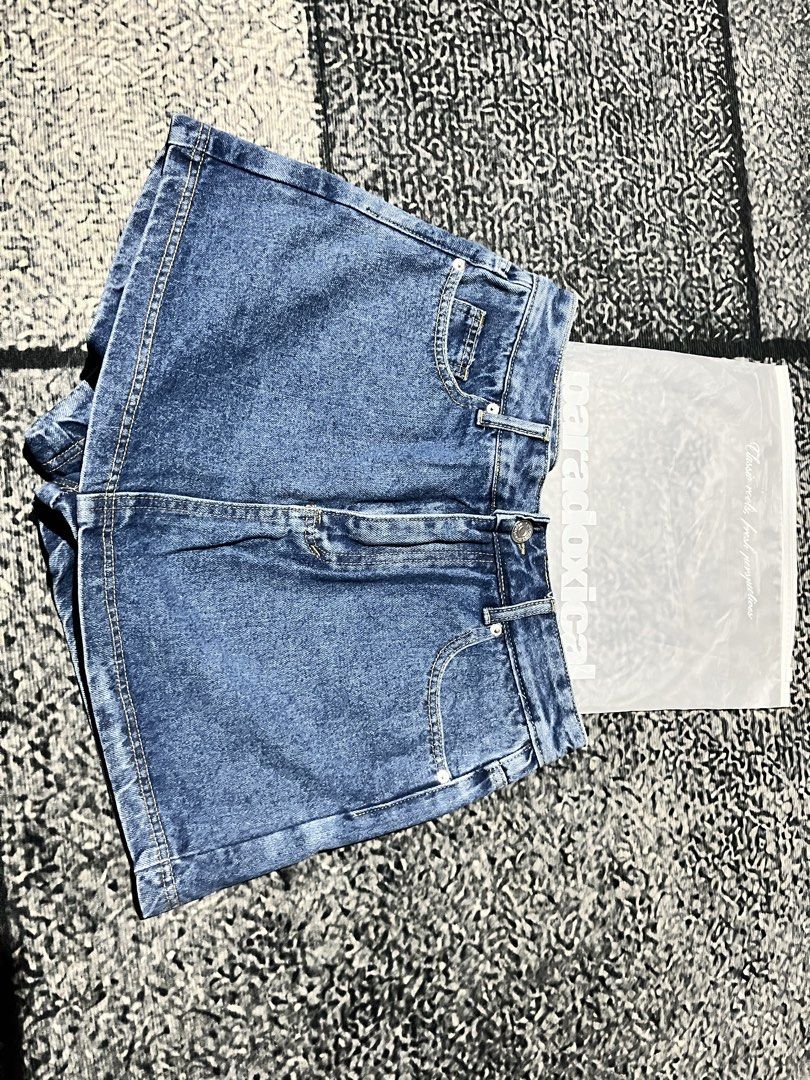 Paradoxical Denim Shorts Size M (Category: Shorts) located in San Fernando. Submitted by rcvillar0111 (Listing ID 1469913414, Image 2). Description: - Brand: Paradoxical - Size: M (Tag attached) .