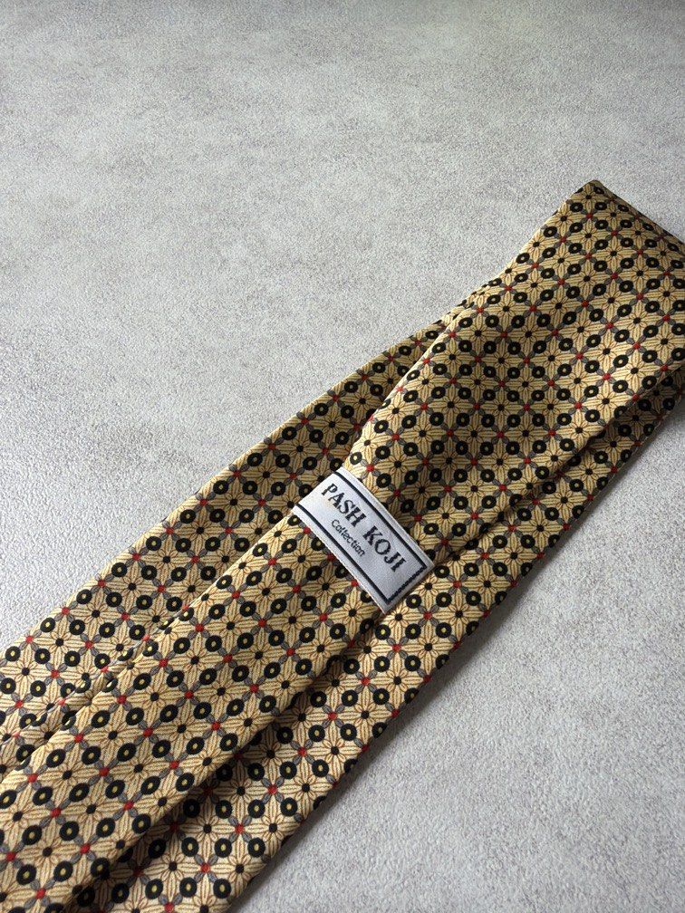 Pashi Koji Necktie (Category: Ties) located in Pasig City. Submitted by chamoisee (Listing ID 1469785373, Image 3). Description: Pashi Koji Necktie.