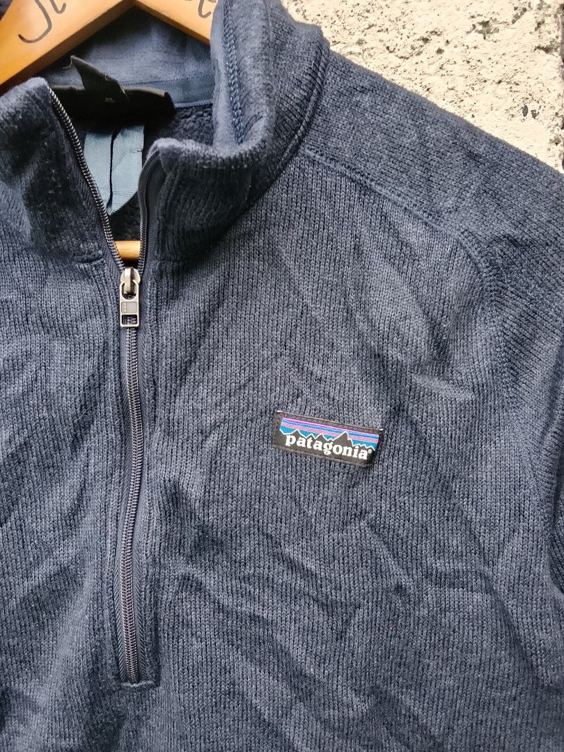 Patagonia 1/4 fleece (Category: Coats, Jackets and Outerwear) located in Bayombong. Submitted by jeffreybee (Listing ID 1469893811, Image 3). Description: GOOD AS NEW 26.5 length 20-22 WIDTH.