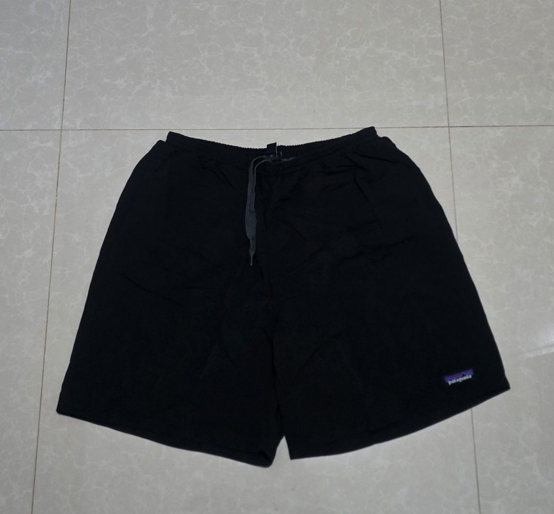 Patagonia short (Category: Shorts) located in El Nido. Submitted by marco.tandoc (Listing ID 1469803224, Image 2). Description: size: medium waist: 28-36 (streched) length: 18 no issue.