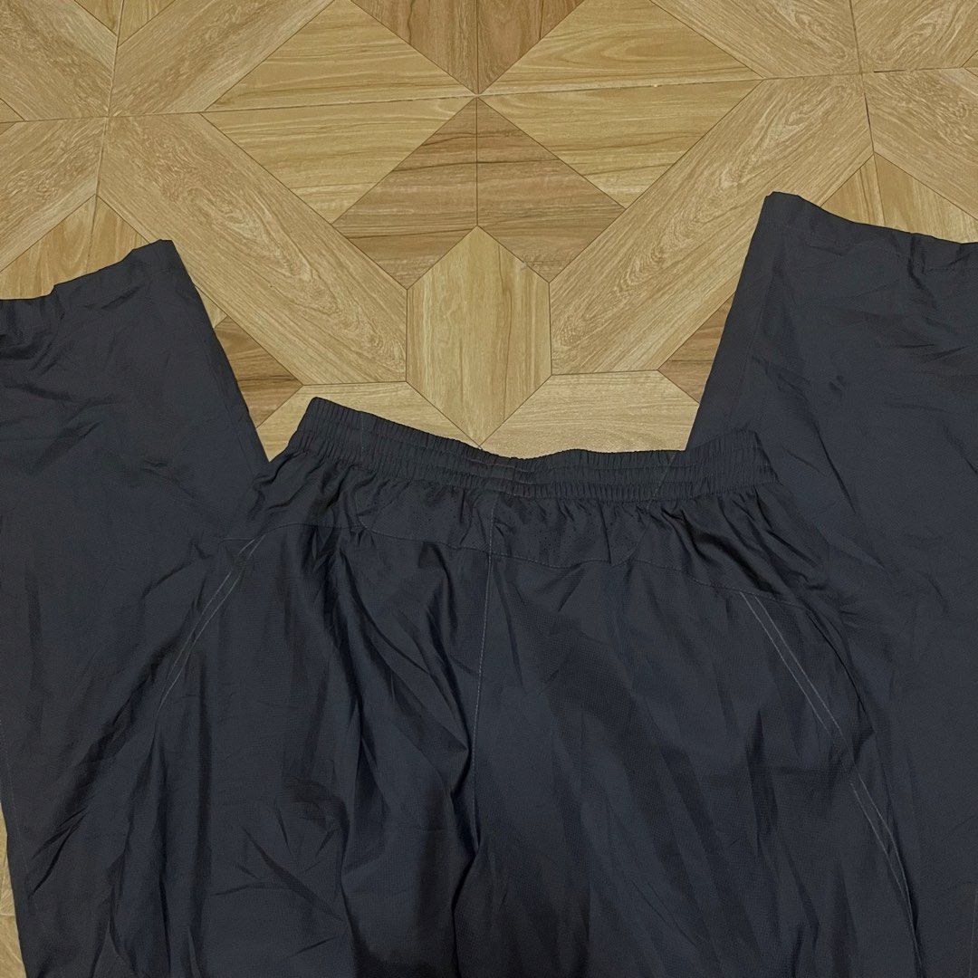 Peak Track Pants (Category: Activewear) located in Cavite. Submitted by sacmaestro444 (Listing ID 1469893011, Image 3). Description: Large on tag excellent condition no issue wt lace.