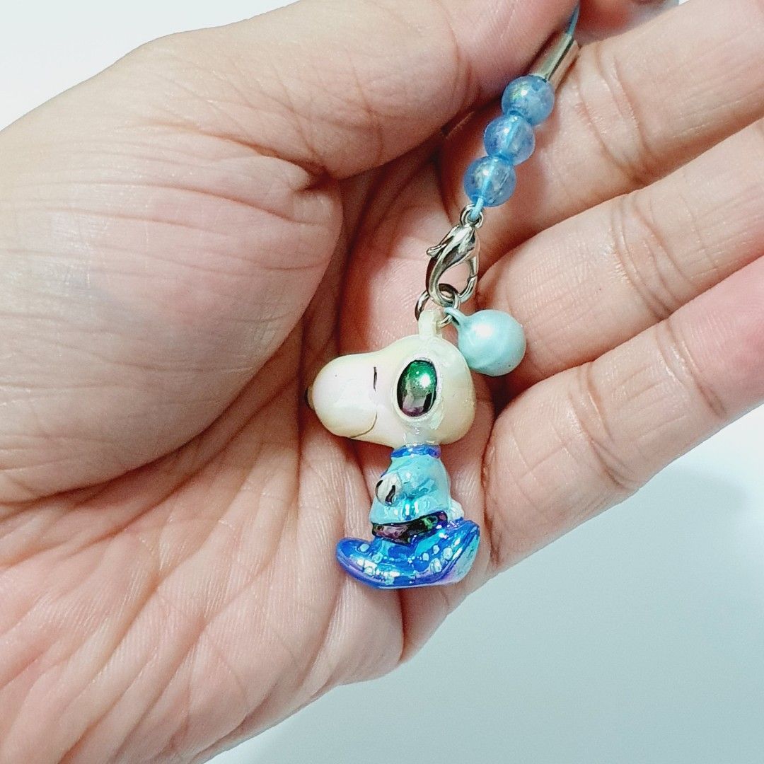 Peanuts Snoopy Keychain Charm (Category: Character Goods) located in Taytay. Submitted by kyo.mono (Listing ID 1469925352, Image 2). Description: 💟Follow us on IG: kyo.mono for faster replies TikTok: kyo.mono_ for videos and review Good as new Auth from Japan Actual photo posted.