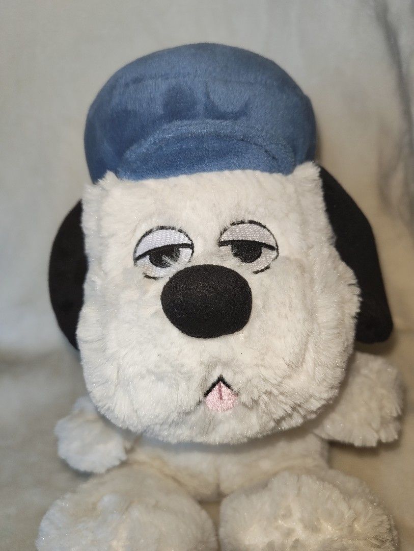 Peanuts Snoopy Olaf Plush (Category: Plushies & Soft Toys) located in Tarlac. Submitted by adoptablestuffies (Listing ID 1469766102, Image 3). Description: .