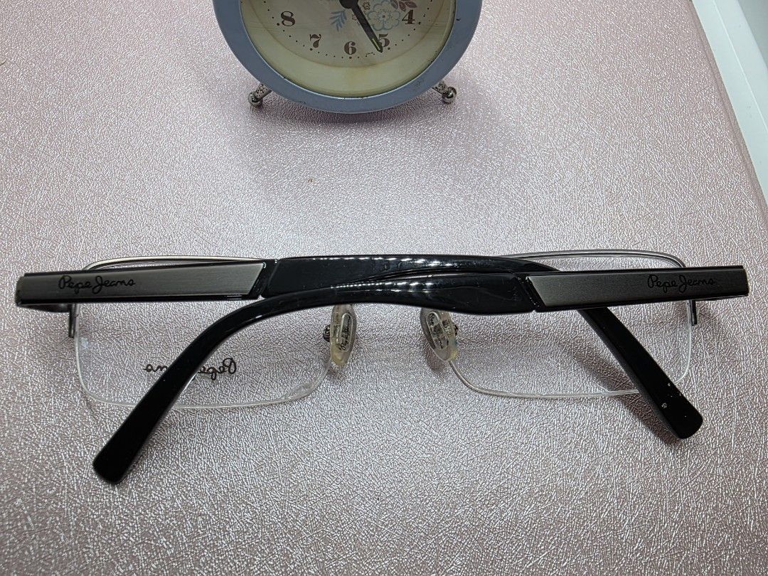 Pepe Jeans frame (Category: Sunglasses & Eyewear) located in La Trinidad. Submitted by zasha28 (Listing ID 1469928941, Image 3). Description: demo lens replaceable Original pepejeans.