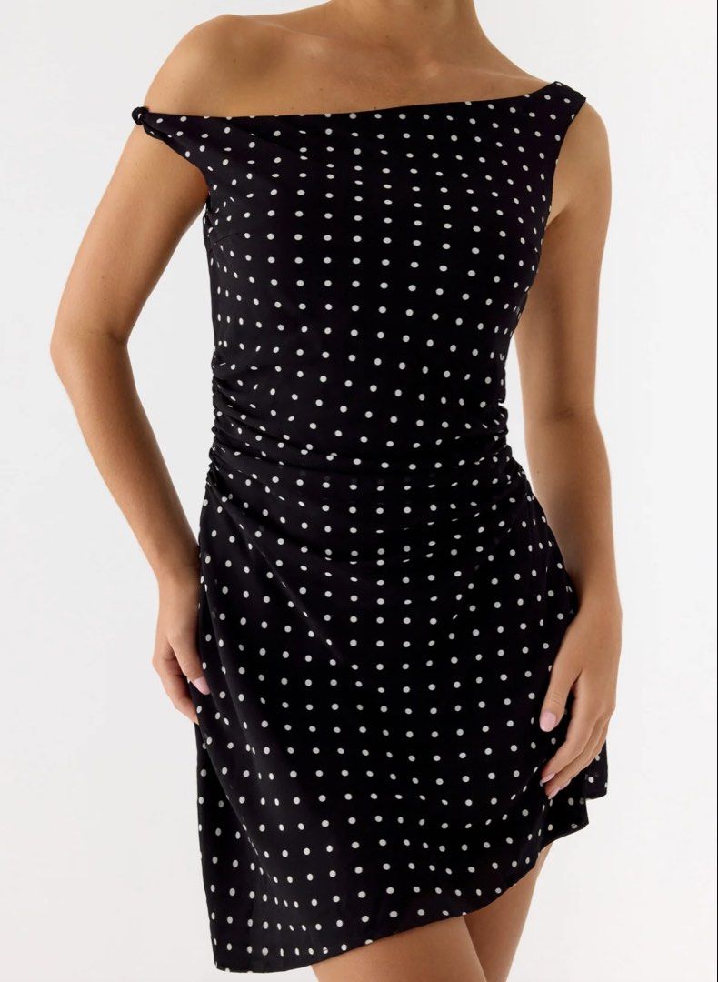 peppermayo delusional mini dress (Category: Dresses) located in Angeles City. Submitted by thriftchic_ (Listing ID 1469855009, Image 3). Description: ♡ no issue! ♡ mini length ♡ assymetrical neckline ♡ assymetrical hemline ♡ ruched body Note: ♡ item is in good condition ♡ color may appear brighter or darker due to lighting ♡ please manage expectation as there may be minimal flaws unnoticed by the seller ♡ MOP: Gcash ♡ Payment first basis ♡ J&T🚚.