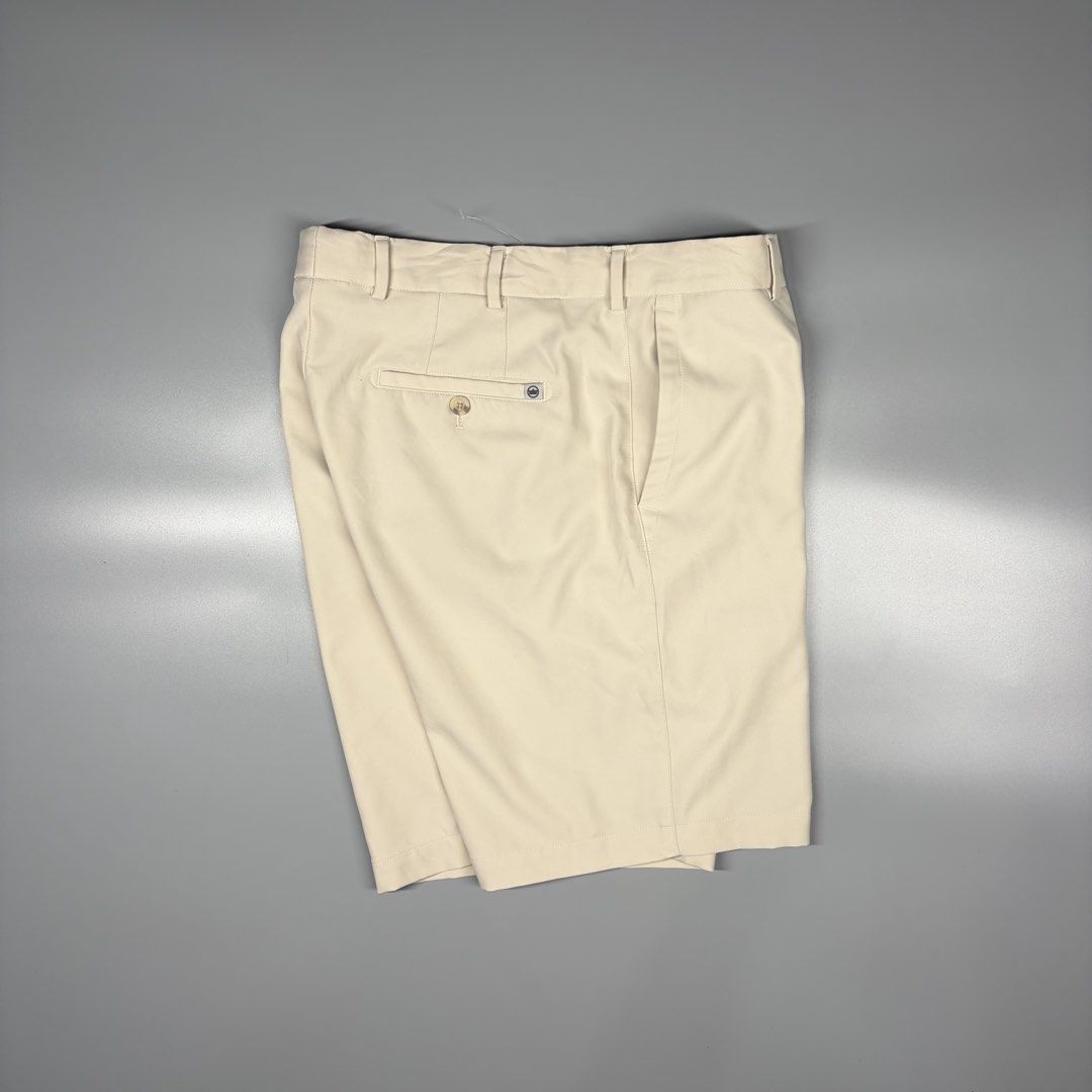 Peter Millar Luxury Golf Short (Category: Activewear) located in Cavite. Submitted by onebeancent (Listing ID 1469863196, Image 2). Description: 🔘CODE 00206 Size: 34 to 36 Waistline Dimension: 18.5" Length Color: Cream Color Rate: 10/10 Issue: None Condition: Like new‼️ Price: 880php Additional Shipping Fee (J&T Small Pouch) 75php Luzon 100php visayas 120php mindanao.
