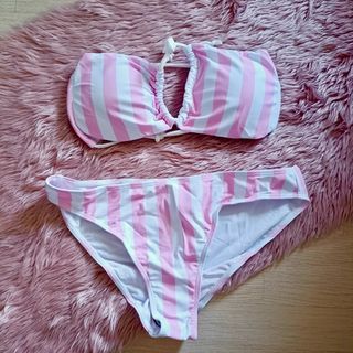(Category: ) located in . Submitted by Miss_Chuch0521 (Listing ID 1469809829, Image 1). Description: .