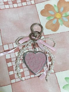 (Category: ) located in . Submitted by _jxllyz (Listing ID 1469894429, Image 1). Description: .