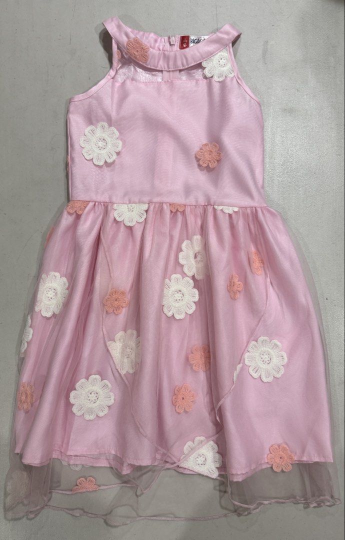 Pink dress (Category: Babies & Kids Fashion) located in Mandaluyong City. Submitted by lovely_things_ph (Listing ID 1469851560, Image 2). Description: .