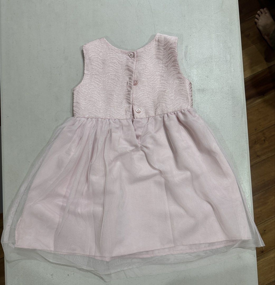 Pink dress (Category: Babies & Kids Fashion) located in Mandaluyong City. Submitted by lovely_things_ph (Listing ID 1469868235, Image 1). Description: .