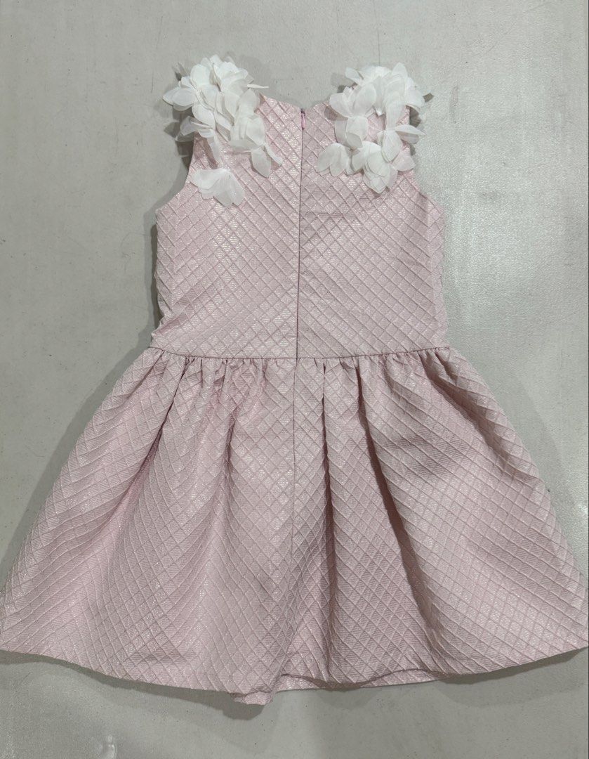 Pink dress (Category: Babies & Kids Fashion) located in Mandaluyong City. Submitted by lovely_things_ph (Listing ID 1469870207, Image 1). Description: .