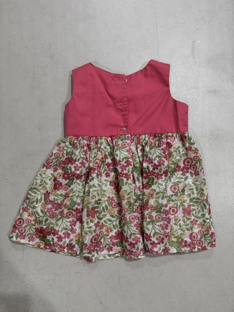 Pink floral dress (Category: Babies & Kids Fashion) located in Mandaluyong City. Submitted by lovely_things_ph (Listing ID 1469873052, Image 1). Description: .