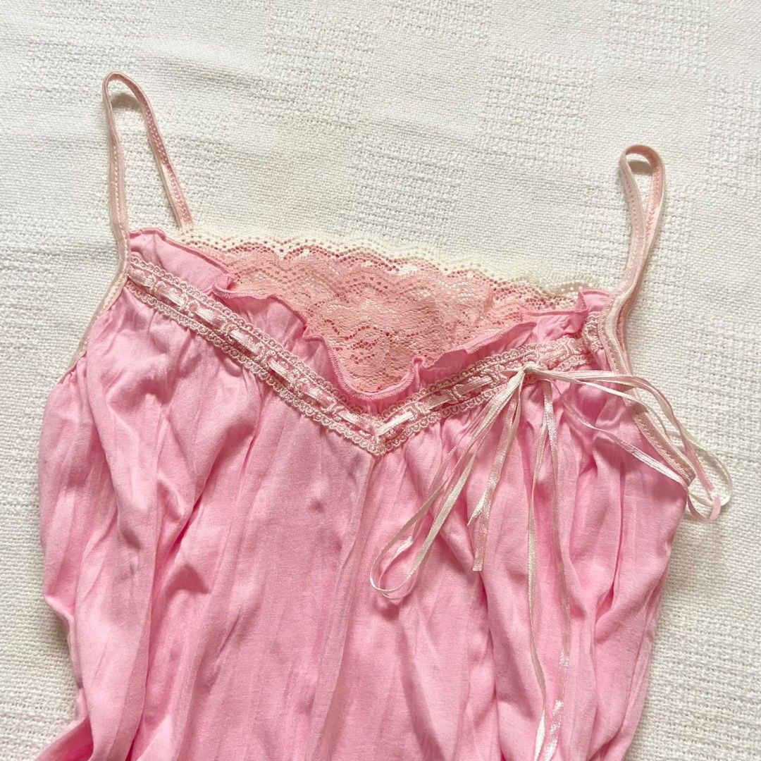 Pink textured lace flowy top (Category: Sleeveless) located in Rizal. Submitted by urkoala (Listing ID 1469882138, Image 2). Description: fits small.
