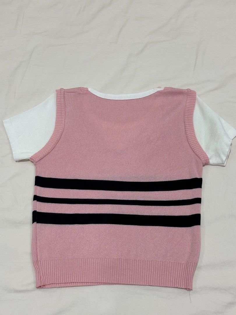 Pink White Black Knit Top (Category: Blouses) located in Caloocan City. Submitted by style.haven (Listing ID 1469897820, Image 3). Description: ✨Only washed never worn. Stored in closet. No damage Stretchable up to semi M size .