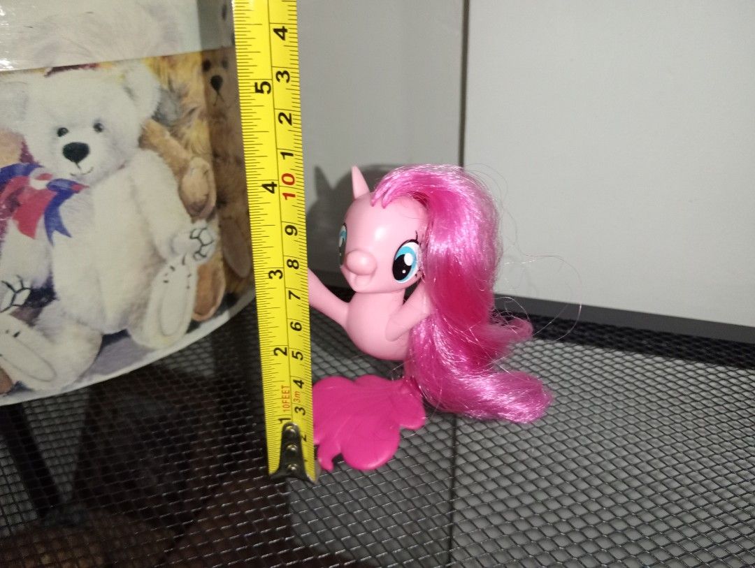 PINKY P I E (Category: Kids Toys) located in Kawit. Submitted by gieclutter (Listing ID 1469768771, Image 2). Description: Flakers and joy reservers are 𝗻𝗼𝘁 𝗮𝗹𝗹𝗼𝘄𝗲𝗱 Actual photos All sales are final—no returns, exchanges, or refunds 𝗖𝗢𝗡𝗗𝗜𝗧𝗜𝗢𝗡: ・𝗟𝗡 ・good as new body condition, semi-dry and frizzy hair, minor stains, and scratches ・from my personal collection and was kept in storage 𝗟𝗢𝗖𝗔𝗧𝗜𝗢𝗡: Kawit, Cavite 𝗠𝗢𝗣: 𝗣𝗙/