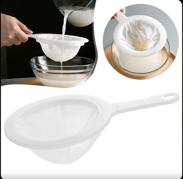 Plastic Kitchen Mesh Filter / Strainer (Category: Cookware & Accessories) located in Rizal. Submitted by bargokarl (Listing ID 1469866233, Image 1). Description: FOR SALE: Plastic Kitchen Mesh Filter / Strainer **Presyo:** ₱80 **Kondisyon:** Brand New (Unused / Nakaplastik pa) 📌 Details & Features: * **Item:** Plastic Handheld Mesh Strainer / Colander Filter * **Gamit:** Swak gamitin pampala ng kape, tsaa, soy milk, harina, juice, at iba pa * **