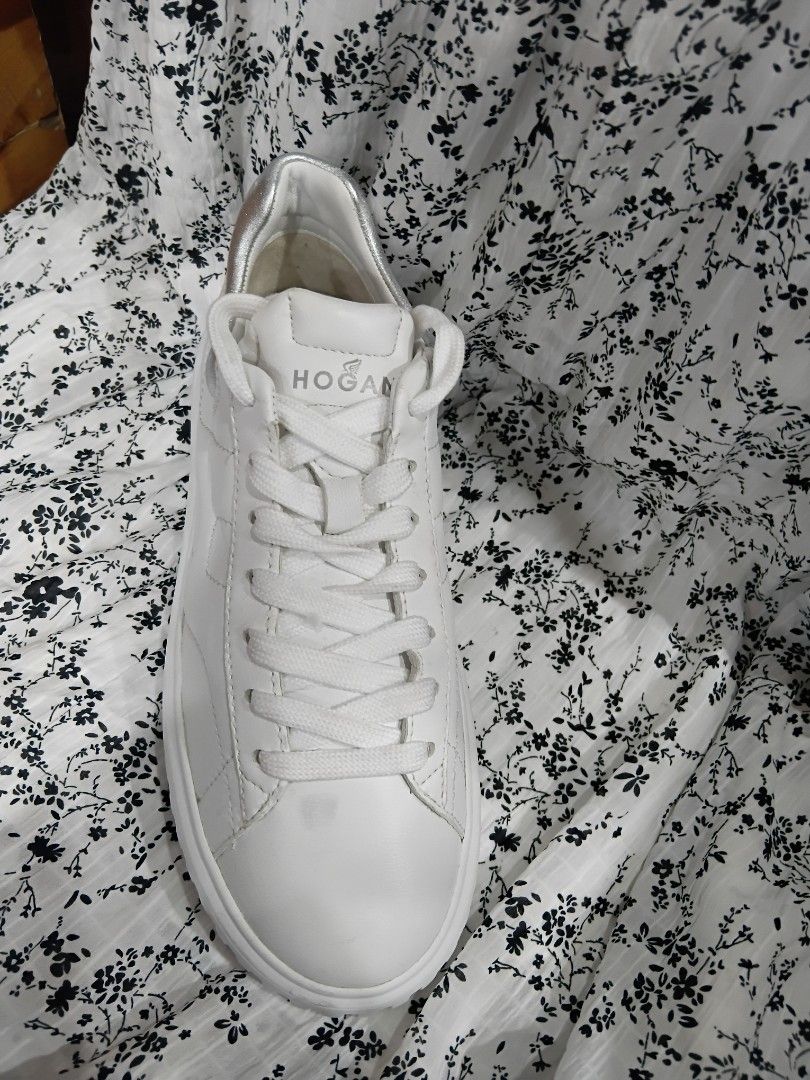 Platform Hogan (Category: Sneakers & Footwear) located in Subic. Submitted by AnythingBrandedby_May (Listing ID 1469911965, Image 3). Description: Hogan Platform.