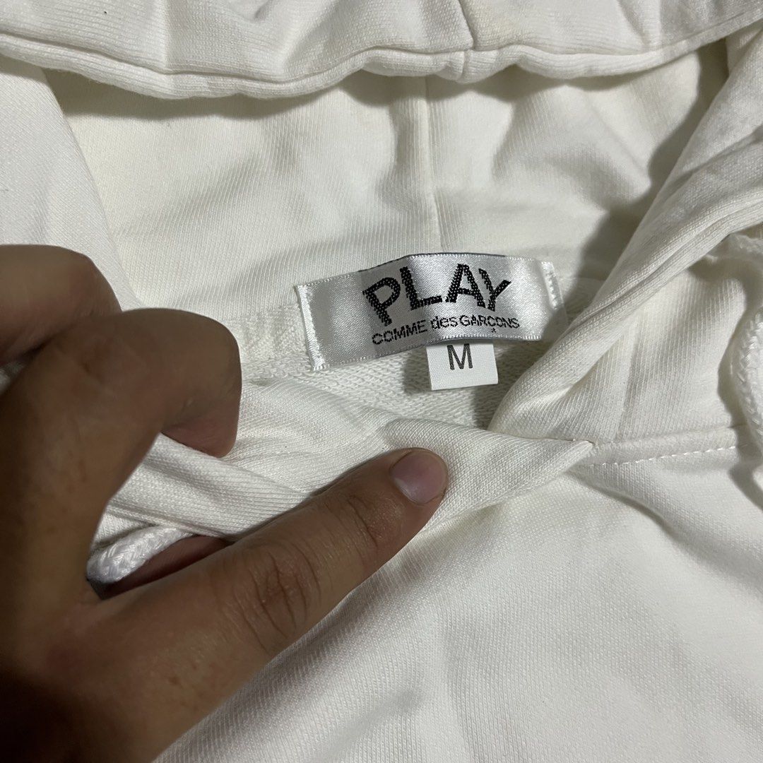 PLAY (Category: Luxury Apparel) located in Iloilo. Submitted by thrift2cali (Listing ID 1469782789, Image 3). Description: 23 / 26 EXCELLENT NEEDS WASH SMALL DIRT SA PG PIC.
