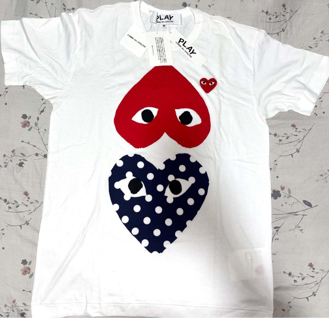 Play Heart Tee (Gomme Des Garcons) FROM US (Category: Tshirts & Polo Shirts ) located in Manila. Submitted by kimmyv. (Listing ID 1469893364, Image 3). Description: FOR SALE ‼️ COMME des GARÇONS PLAY HEART TEE UNISEX 💸 ₱6,500 ONLY 🇺🇸 Brand new from the USA 🏷️ With original price tag 📦 No box/Paperbag ✅ Authentic / Original ✨ Selling because it’s too small for me Bought by my mom from the USA, but unfortunately, hindi kasya sa akin. Sayang na
