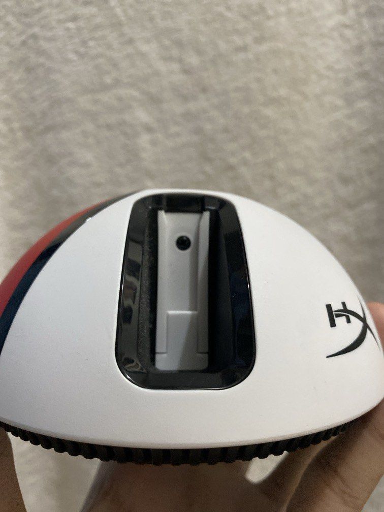 Poke ball nintendo controller charger (Category: Chargers) located in Marikina City. Submitted by dreamclaire18 (Listing ID 1469812098, Image 3). Description: Price is negotiable .