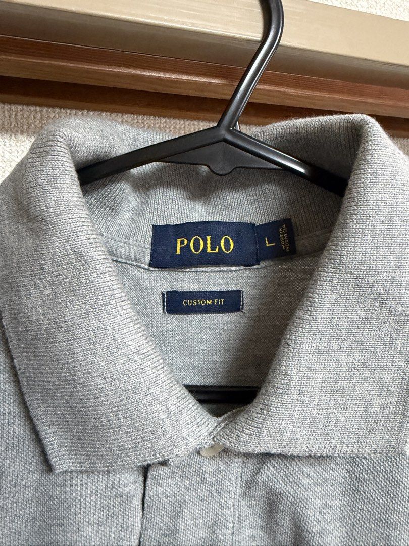 Polo Custom Fit Polo Shirts Bundle Size L (Category: Tshirts & Polo Shirts ) located in Pasay City. Submitted by closetbykim (Listing ID 1469946666, Image 3). Description: - Brand: Polo (from Indonesia) - Fit: Custom Fit - Colors: Navy Blue, Grey, and Black - Size: Large (Fits Small Frame).