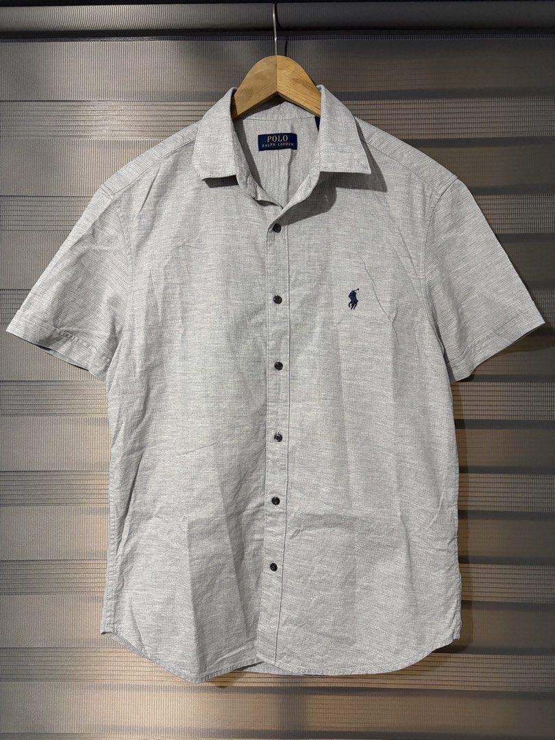 Polo Ralph Lauren Short Sleeve Button-Down Shirt (Category: Tshirts & Polo Shirts ) located in Las Pinas. Submitted by jaymar1999 (Listing ID 1469759918, Image 1). Description: Polo Ralph Lauren Short Sleeve Button-Down Shirt Size Medium Dimes L27xW21 No issue Excellent condition Price 599+Sf Location Manila Las Piñas.