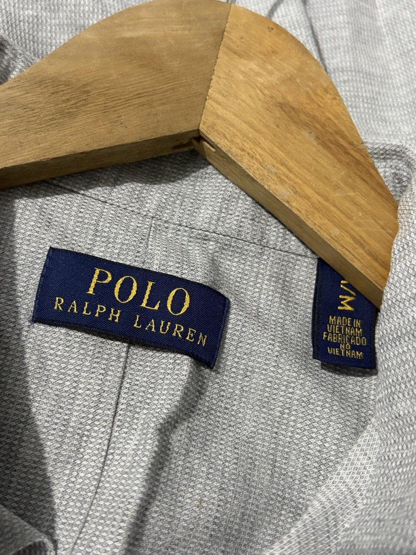 Polo Ralph Lauren Short Sleeve Button-Down Shirt (Category: Tshirts & Polo Shirts ) located in Las Pinas. Submitted by jaymar1999 (Listing ID 1469759918, Image 3). Description: Polo Ralph Lauren Short Sleeve Button-Down Shirt Size Medium Dimes L27xW21 No issue Excellent condition Price 599+Sf Location Manila Las Piñas.