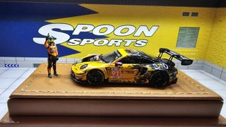 1/43 Porsche Dealer Edition 911 GT3 RS (992) with Manthey Racing in ...