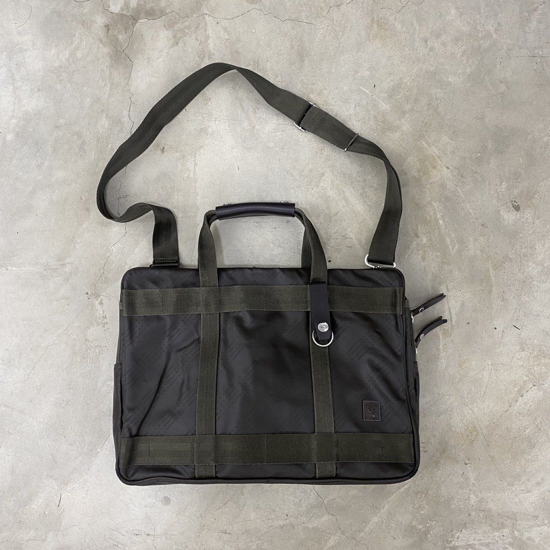Porter 2-Way Briefcase (Category: Briefcases) located in Baliuag. Submitted by n2s01 (Listing ID 1469881891, Image 1). Description: Porter International 2- Way Briefcase Verygood condition 9.5/10 Rank AB Minor Sign of Usage Pm for more details Authentic .