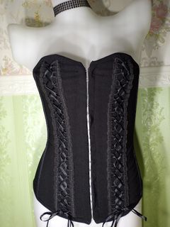 (Category: ) located in . Submitted by ms.happycorsets (Listing ID 1469889090, Image 1). Description: .