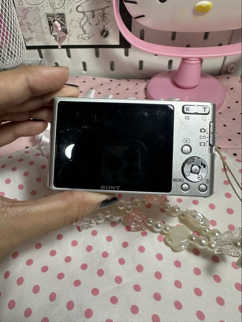Preloved Sony Cyber-shot DSC-W530 (Category: Cameras) located in Mariveles. Submitted by nahtmystyle (Listing ID 1469823474, Image 2). Description: SONY CYBERSHOT DSC W530 (Silver) 14 Megapixels CCD sensor 4x Optical zoom ISO 80-3200 Flash is working Zoom is working Inclusions: Camera (2) Battery Sony charger new 32gb SD card Sony pouch rfs: buying new camera - last price. 📍BATAAN 🖇️MOP: Gcash 🖇️MOD: Flash Express.