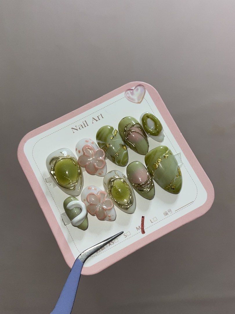 Press On Nails (Category: Hands & Nails) located in Manila. Submitted by purebear_480278 (Listing ID 1469904047, Image 1). Description: ✨Looking for beautiful, handmade press-on nails? I’ve got you covered! 💅 Made-to-Order & Customized Press-On Nails 🍀Price range ₱150-₱350 only ! 📦 Bulk orders are welcome 📍 Available in Taguig & Tondo Every set is carefully crafted to match your style and make your nails look salon-perfect. ✅Inclusions •Nail 