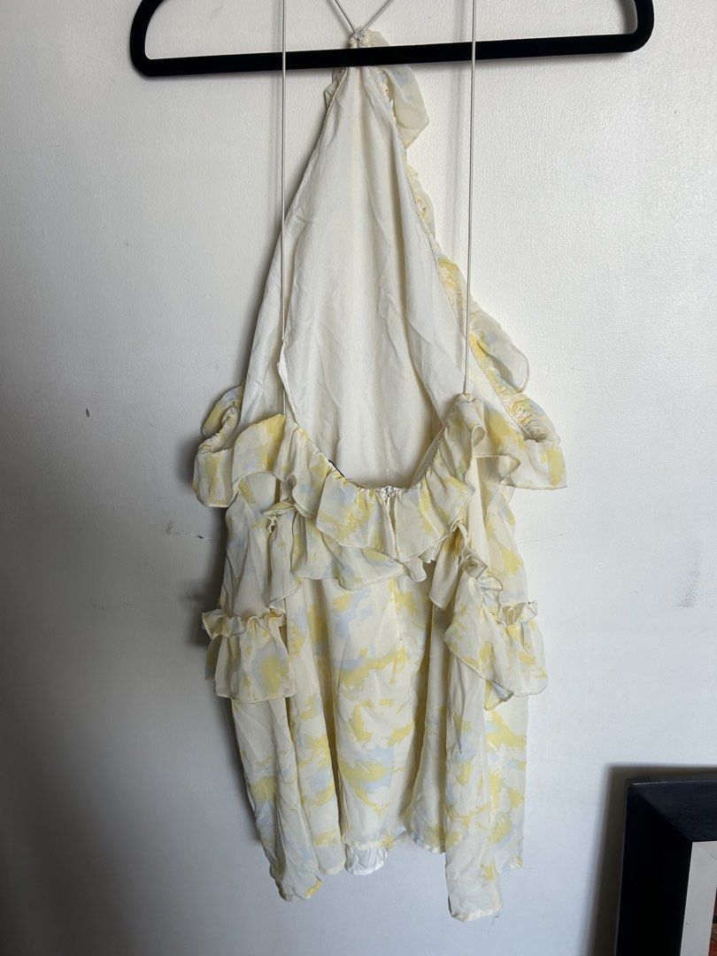 PRETTY LITTLE THING (Category: Dresses) located in Manila. Submitted by shaun_diaz (Listing ID 1469777765, Image 3). Description: .