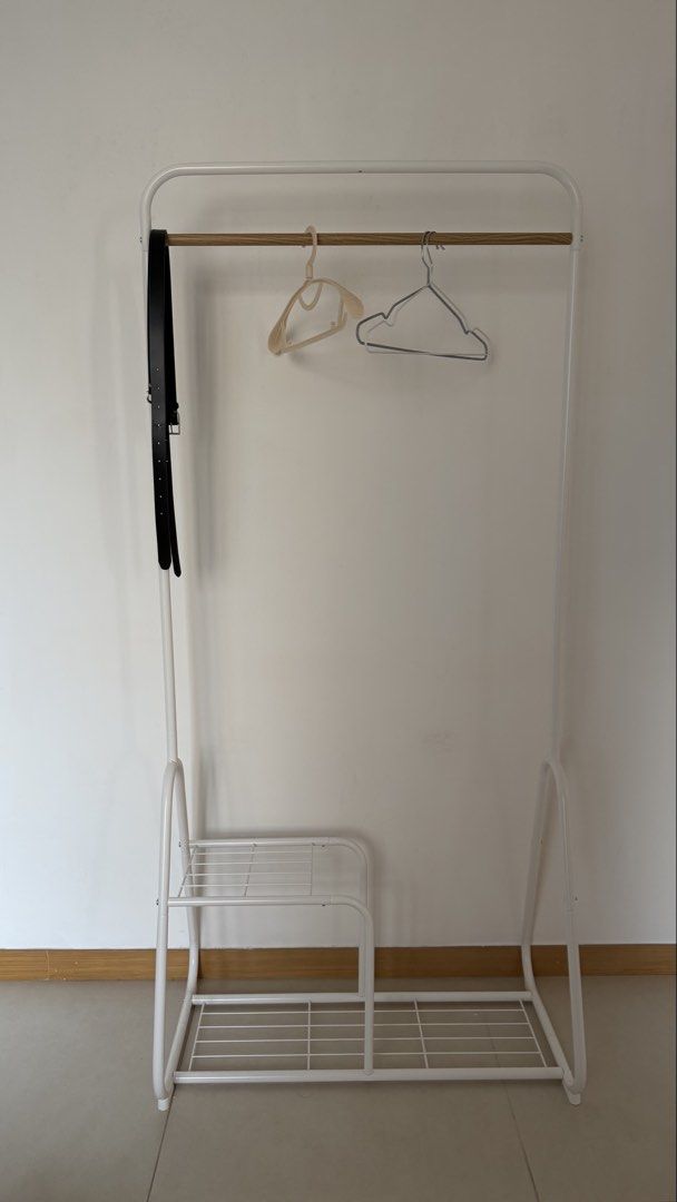 Pricerite Simple Design Floor Standing Clothes Rack White, 傢俬＆家居, 傢俬 ...