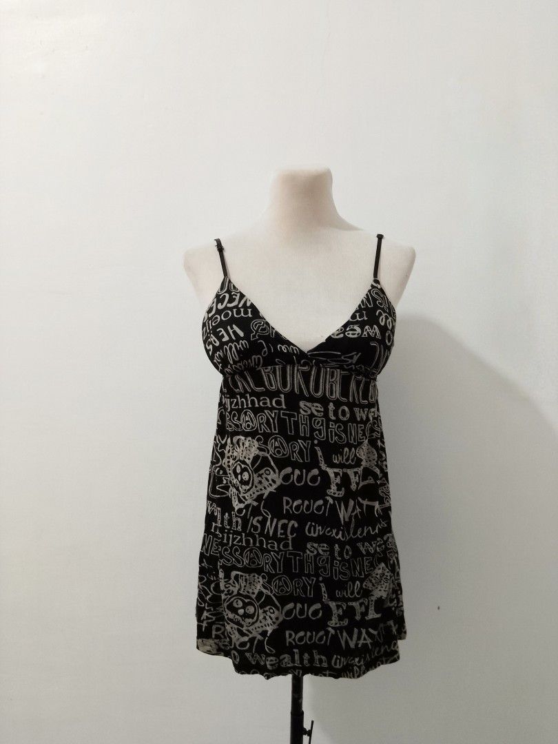 Printed graphic horror protagonist (Category: Others Tops) located in Cotabato. Submitted by winonasallure (Listing ID 1469944185, Image 1). Description: size: small-semi med.