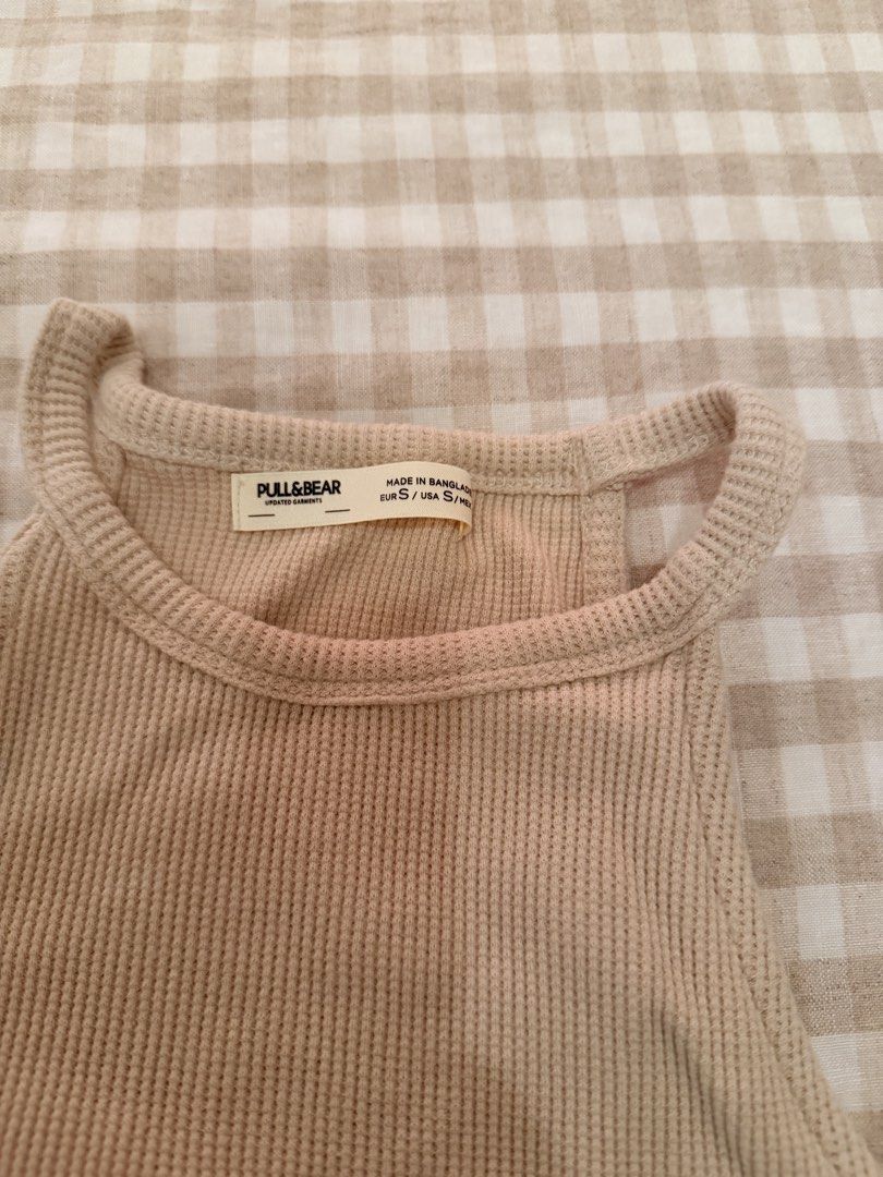 Pull & Bear Beige Halter (Category: Sleeveless) located in Makati City. Submitted by basic.ally (Listing ID 1469791624, Image 1). Description: Washed but never used! Too small for me 🐻 .