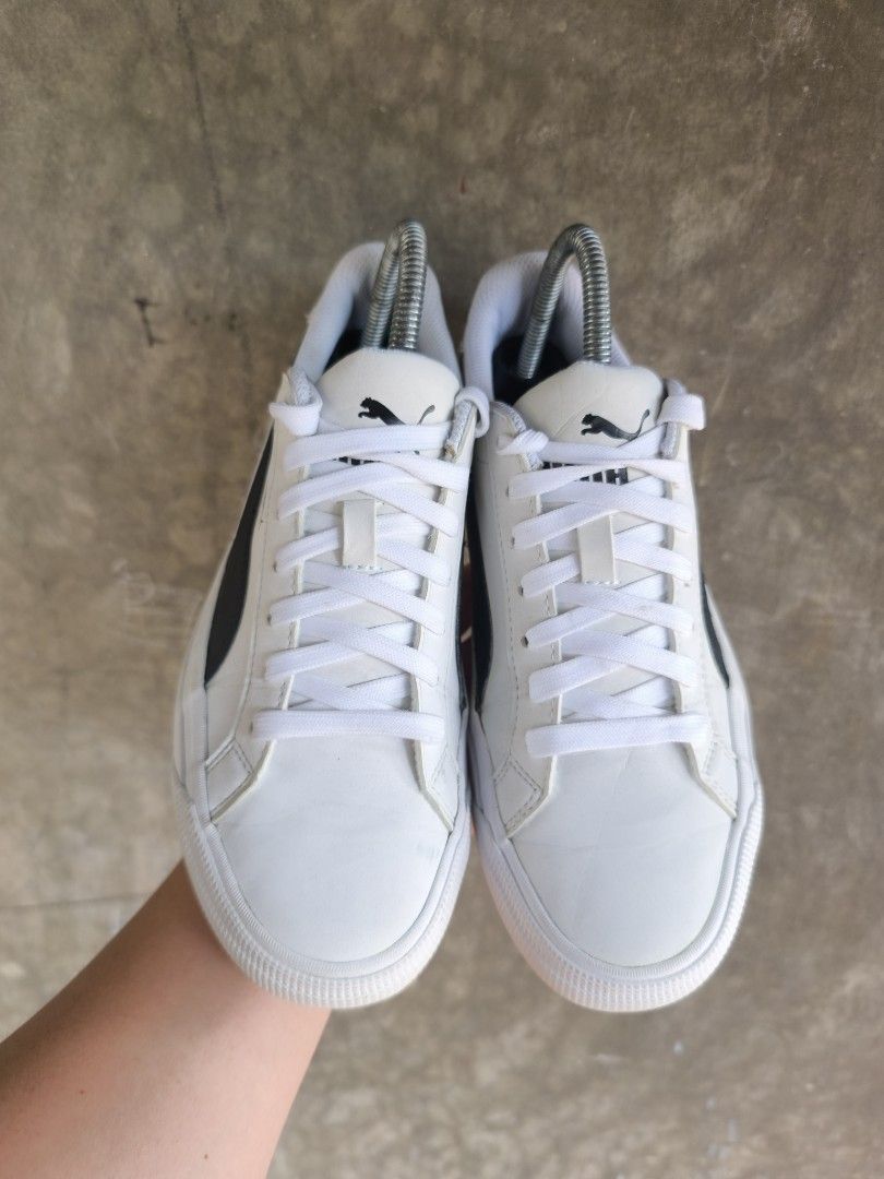 Puma Smash Vulcanised V3 Low Trainers (Category: Sneakers) located in Baguio. Submitted by soleseekerph (Listing ID 1469902756, Image 3). Description: US 5.5M, 6.5W, Euro 37.5, 23.5 cm Excellent condition.